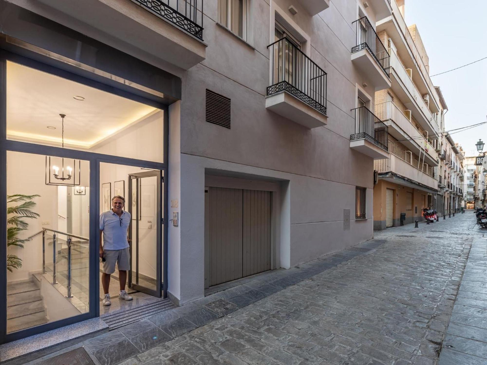 Central Stylish And Elegant 1 & 2 Bedroom Apartments I Granada Exterior photo